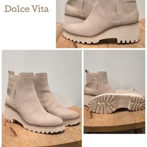 Beige Boots
